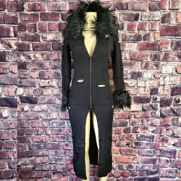 Sold - Picture 2 of 14